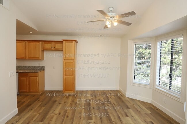 Building Photo - 7704 Elmdale Way