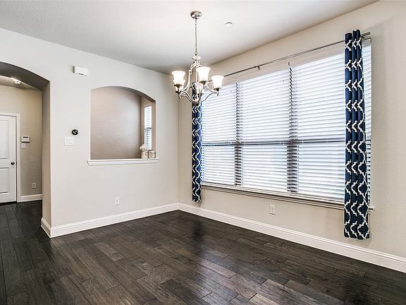 Building Photo - 4654 Rhett Ln