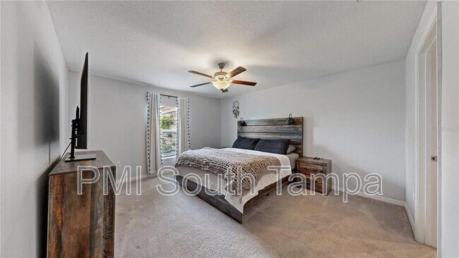 Building Photo - 15407 Miller Creek Dr