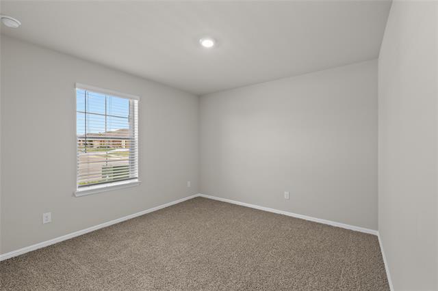 Building Photo - 552 Crestridge Dr N