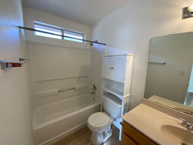 Building Photo - 4 Bedroom Single Story Home Available Near Paseo Del Norte Blvd NE & Universe Blvd NW!