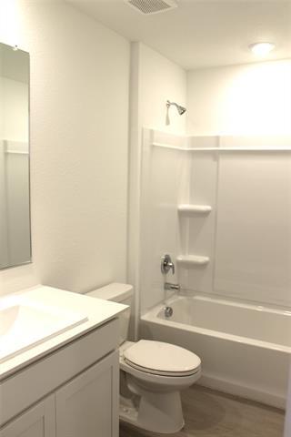 Building Photo - 721 Wagtail Dr