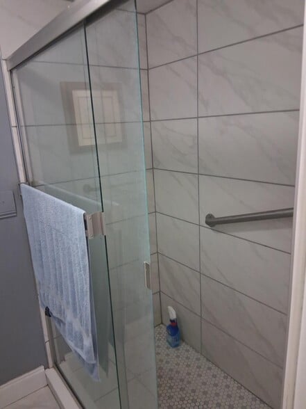 Building Photo - 2679 Sabal Springs Cir