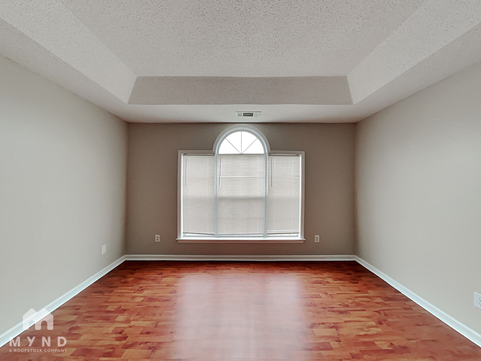 Building Photo - 10576 Sourwood Ct