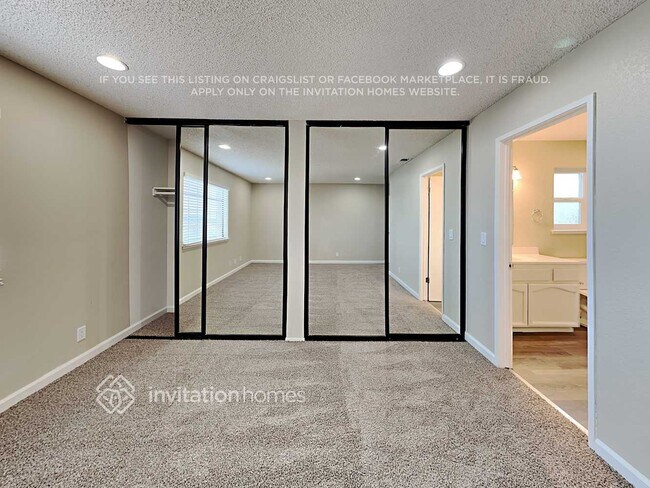 Building Photo - 120 Persimmon Dr