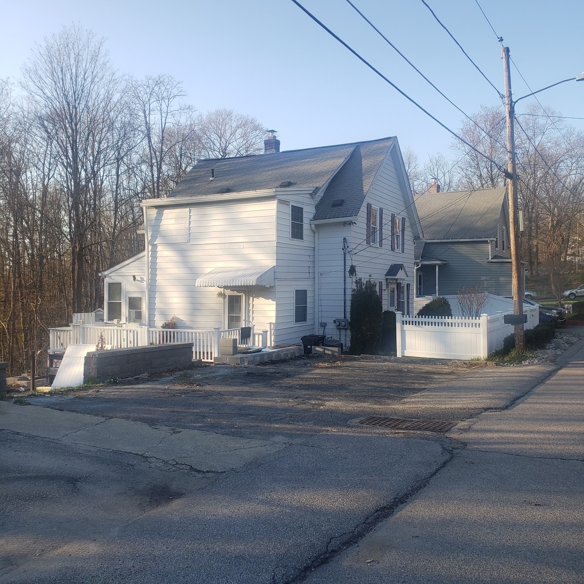 Building Photo - 18 Warwick St