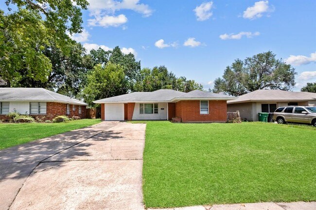 Primary Photo - 2722 Dragonwick Dr