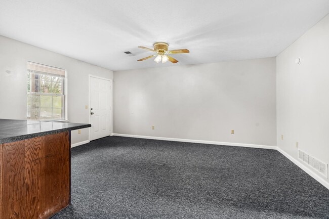 Building Photo - 199 S Brook St