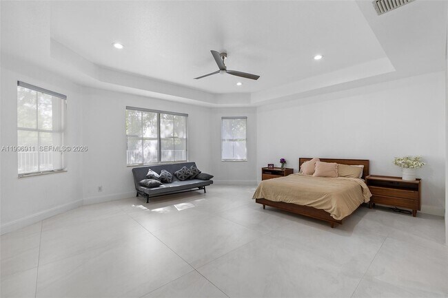 Building Photo - 3870 E Hibiscus St