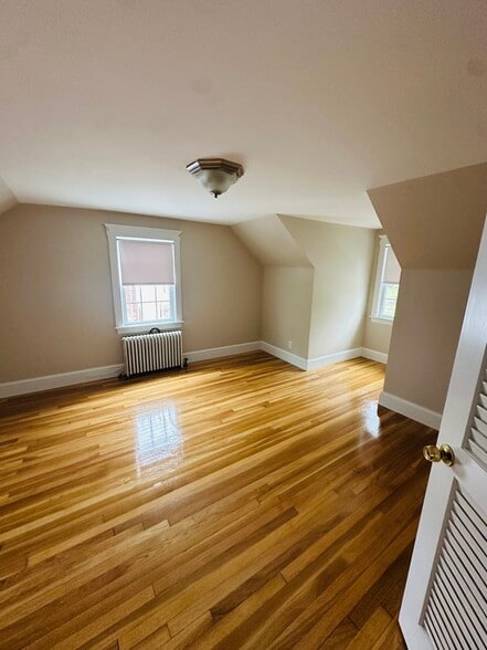 Building Photo - 369 Waverly Rd