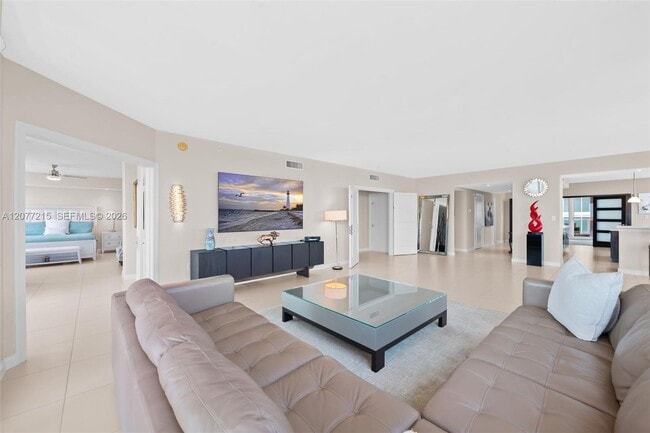 Building Photo - 2110 N Ocean Blvd