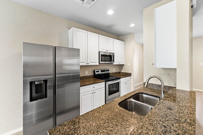 Building Photo - Comfortable Living in Converse – 3 Bedroom...