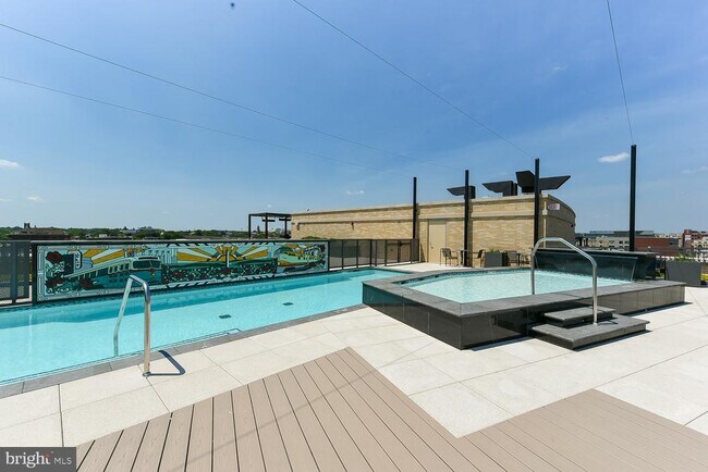 Building Photo - 901 H St NE