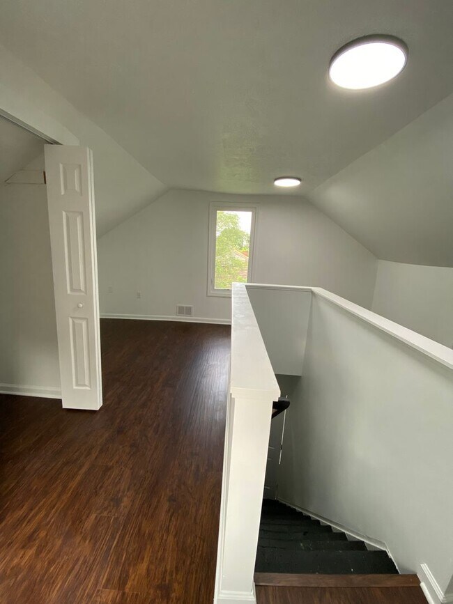 Building Photo - Available July 2026 - Completely renovated 3 bedroom home!