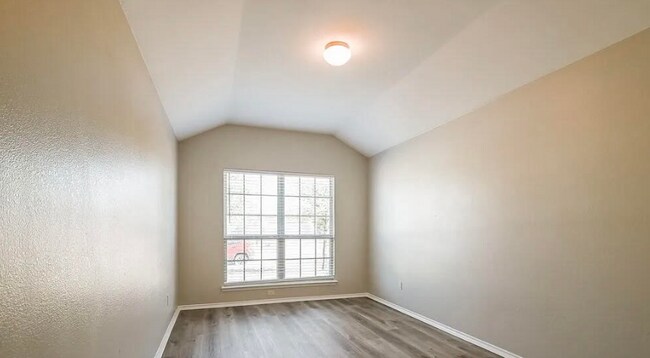 Building Photo - 113 Independence Tr