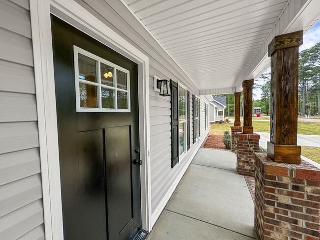 Building Photo - Introducing Your Dream Home in Nash County's Tar River Reservoir Area!  Lawn Care Included!