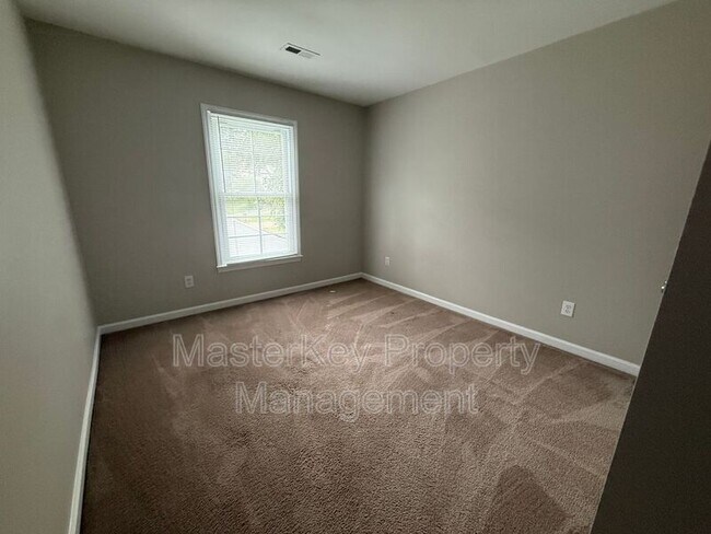 Building Photo - 515 S Coalport Dr