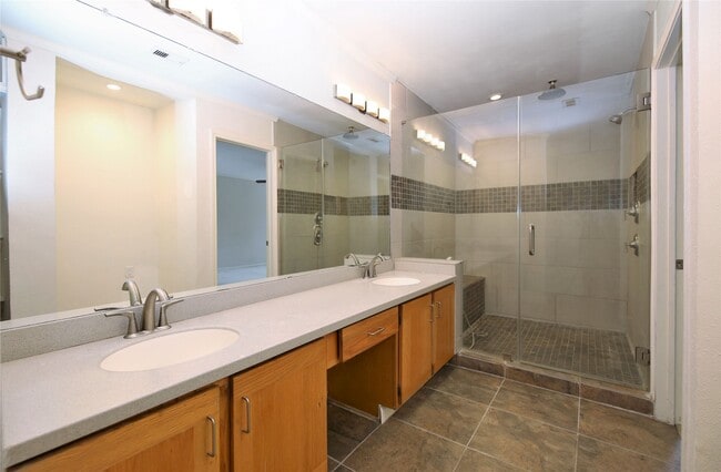 Building Photo - 2555 Bering Dr