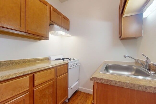 Floorplan - 5415 S. Woodlawn Avenue