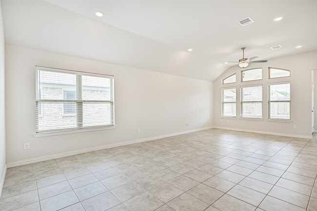 Building Photo - 7019 Terra Dr