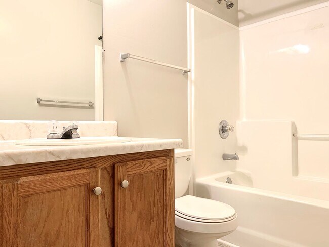 Building Photo - 265 Senator Dr