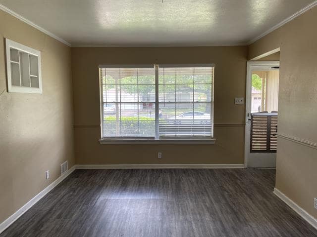 Building Photo - 2310 Gilbert Cir