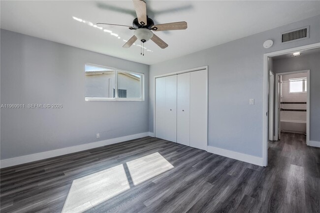 Building Photo - 326 SE 3rd Terrace