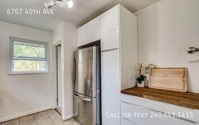 Building Photo - 6707 40th Ave