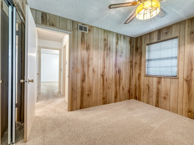 Building Photo - 6721 St Mary's Cir