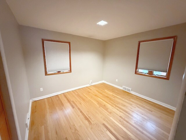 Building Photo - 22835 Buckingham St