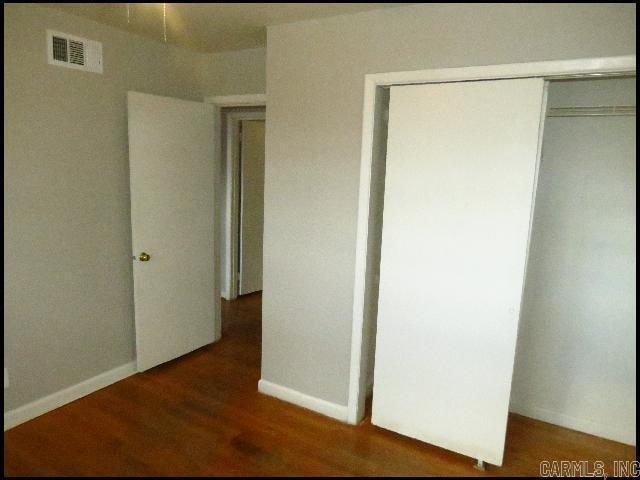 Building Photo - 101 White Oak Ln