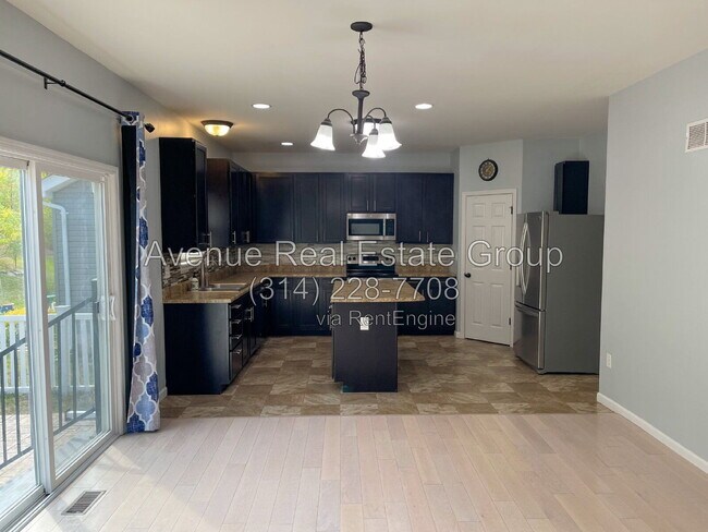 Building Photo - 948 Meramec Grove Dr