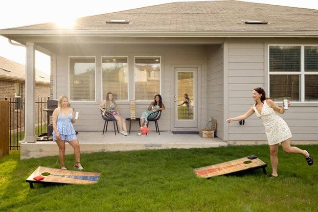 Building Photo - 10513 Defender Trl