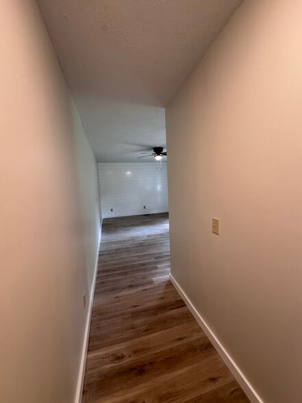 Building Photo - 135 Hunter Ave