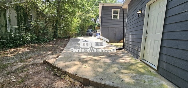 Building Photo - 2015 Detroit Ave NW