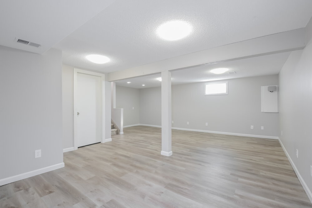 Building Photo - 8887 W 86th Ave