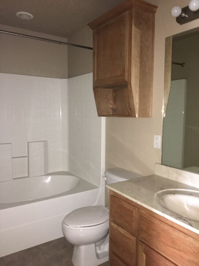 Building Photo - 1111 Powder River Dr