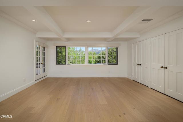 Building Photo - 832 Highland Dr