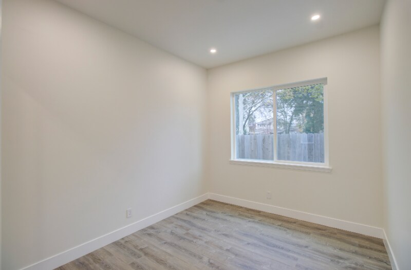 Building Photo - 1648 Colusa Ave