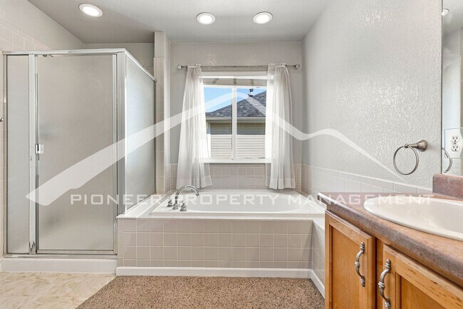 Building Photo - 7978 E Vassar Dr