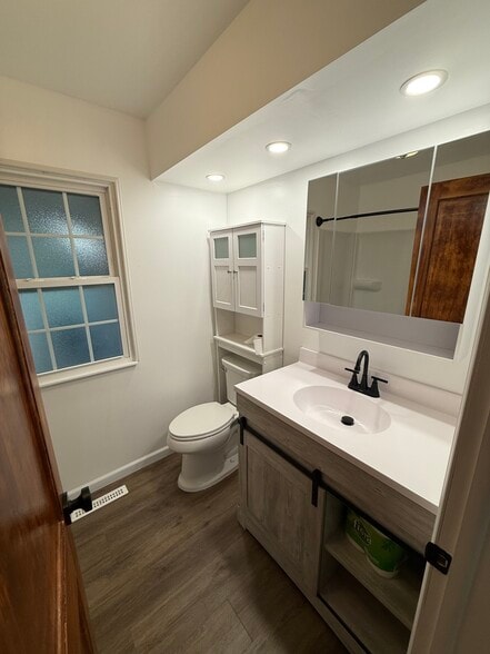 Bathroom #1 - 207 Evans Ave