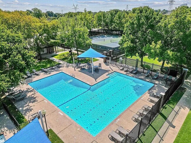 Building Photo - 6500 Spur Ranch Ct