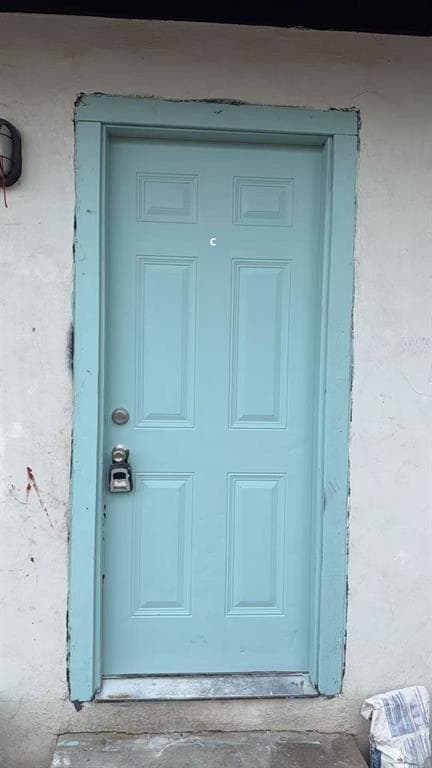 Building Photo - 1006 N Meadows Dr