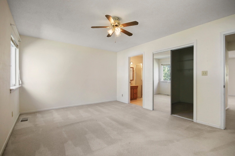 Building Photo - 707 E Brick St