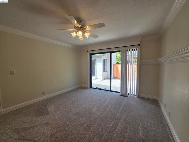 Building Photo - 11732 Bloomington Way