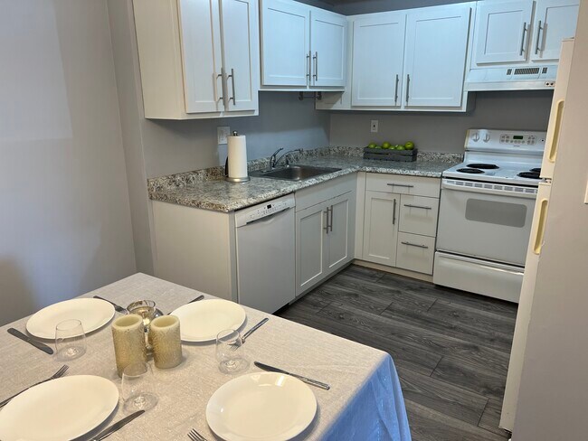 Building Photo - 11 Rambling Brook Ln