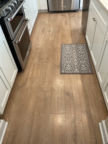 Beautiful Belgian engineered wood floors throughout - 150 Sanderling Ln