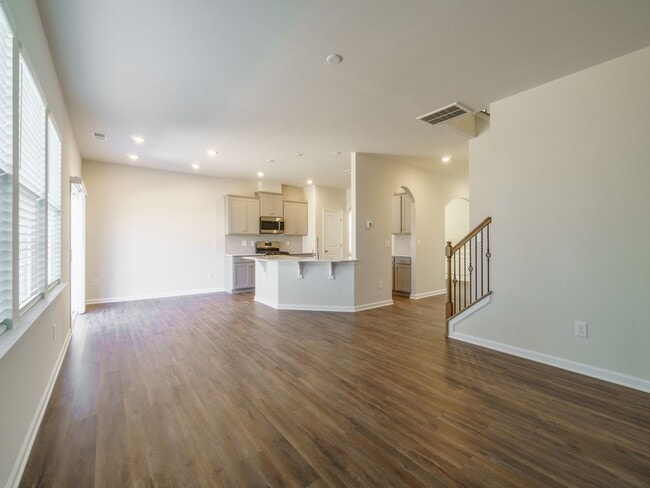Building Photo - Brand New 5 Bedroom 3 full baths in Steele...