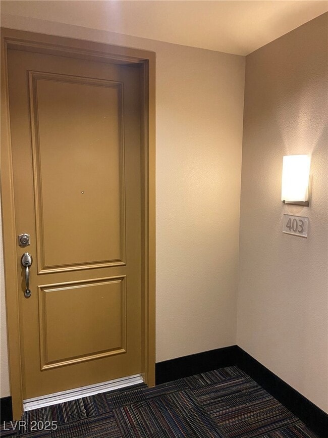 Building Photo - 67 E Agate Ave