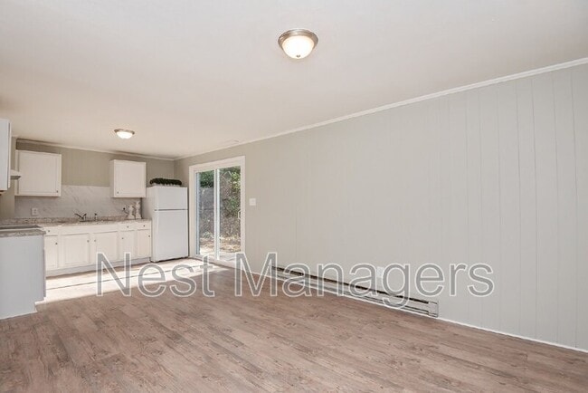 Building Photo - 1401 Briarcliff Dr